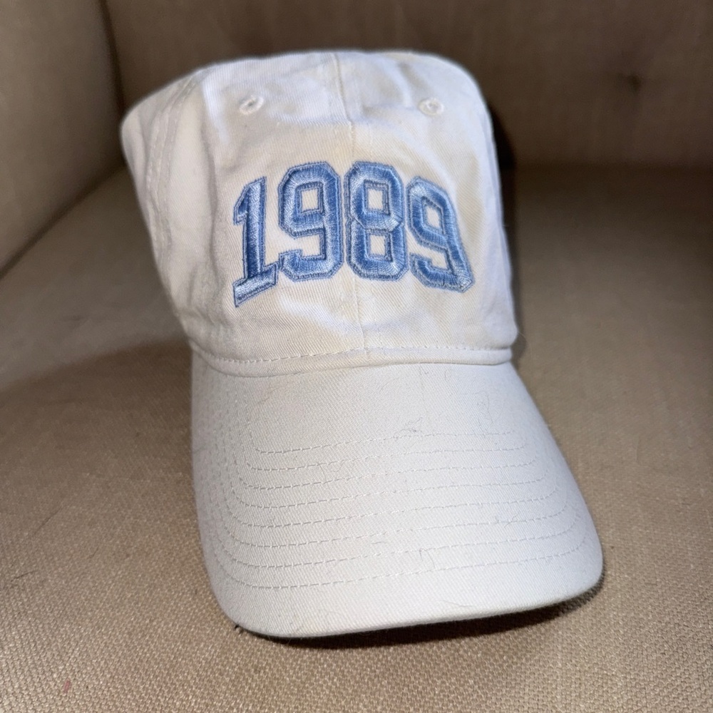 1989 Embroidered White Cap